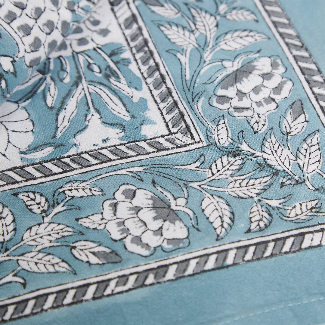 Cambria Tablecloth Medium 60x106