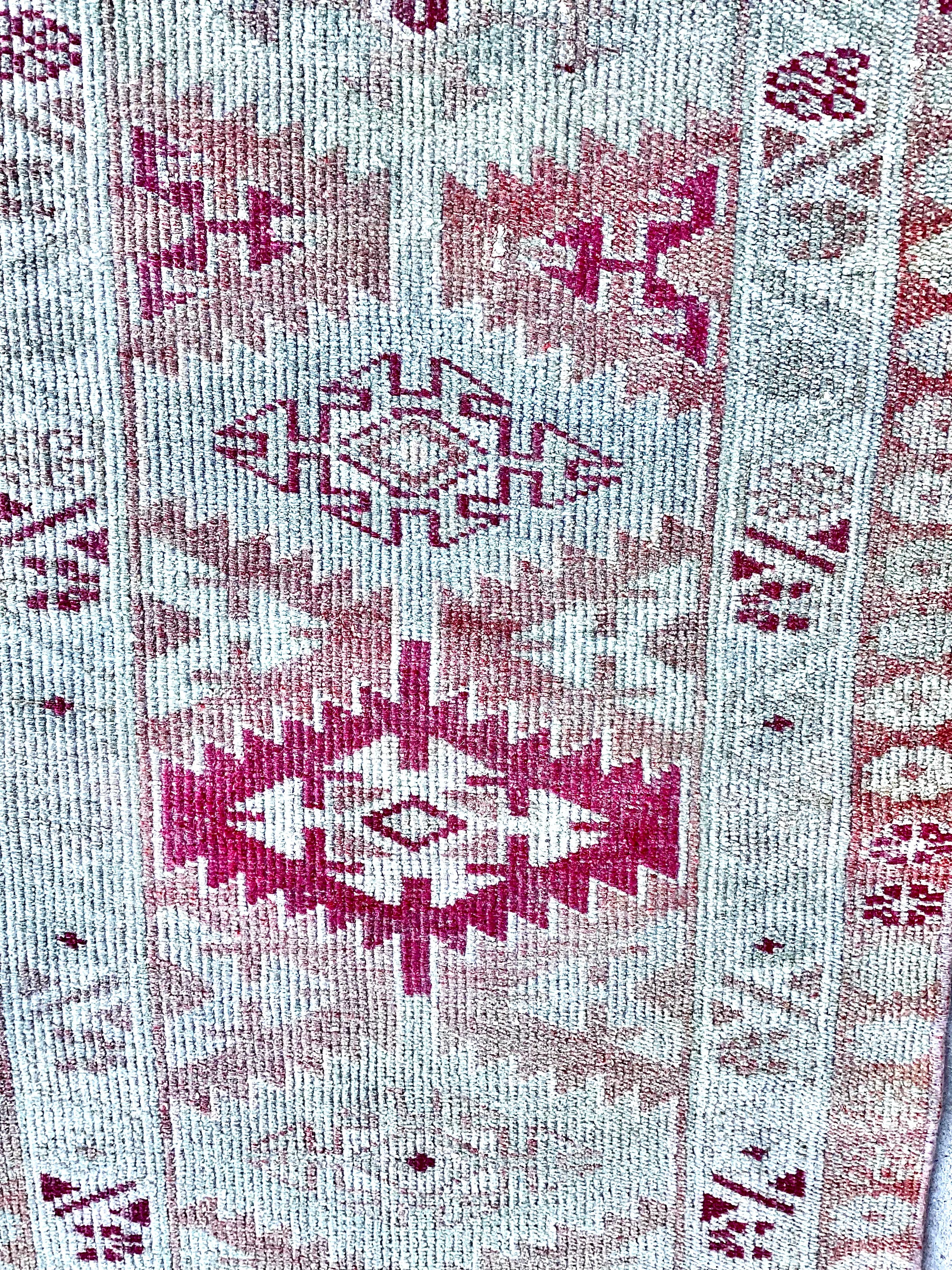 “Mae” 2’5.5” x 13’ Vintage Runner